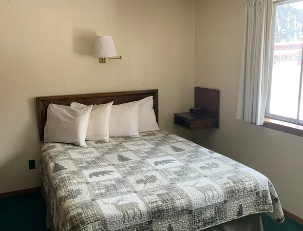 Ponderosa Lodge hotel detail image 4