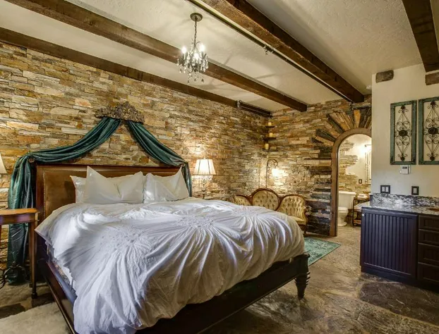 Storybook Riverside Inn hotel detail image 3