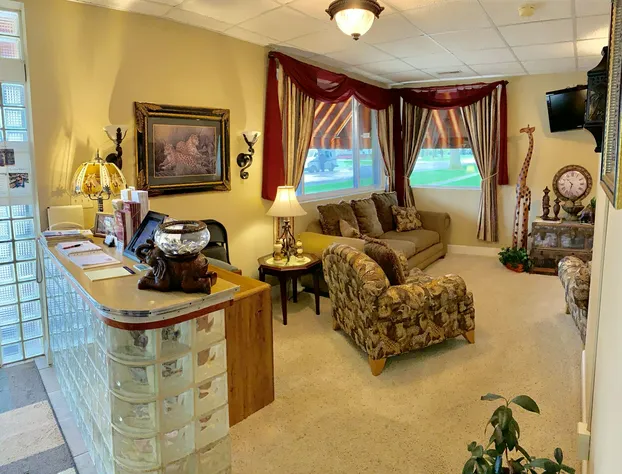 Monroe Street Suites hotel detail image 1