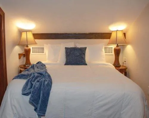 Jean Lafitte House hotel detail image 2