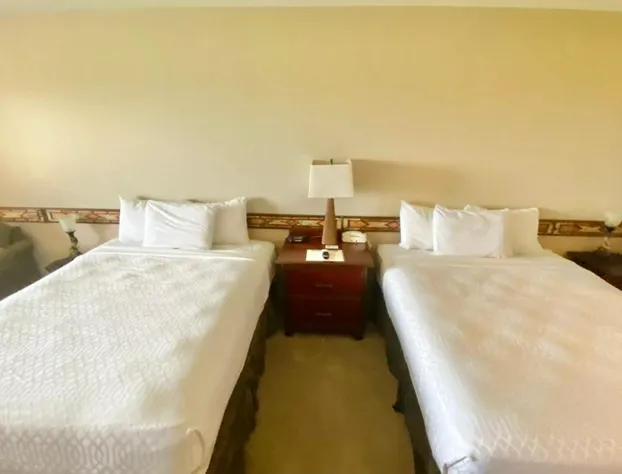 August Lodge Cooperstown hotel detail image 4