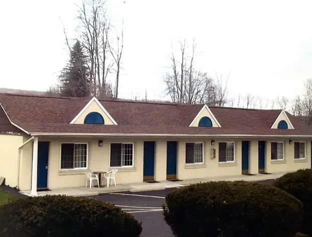 Economy Inn Ithaca hotel detail image 1