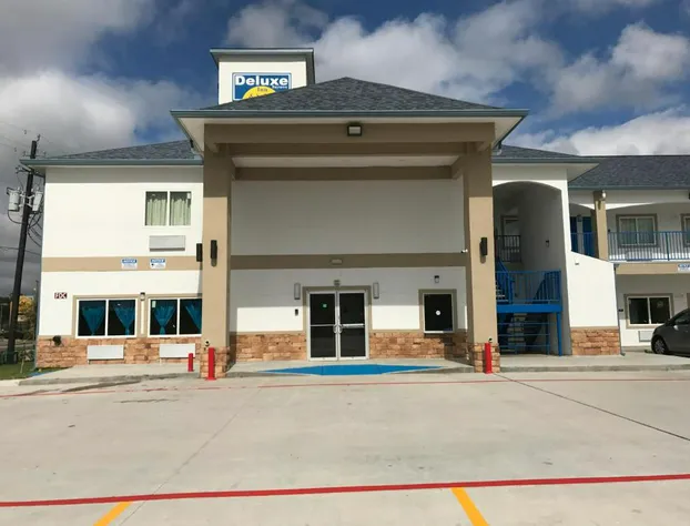 Deluxe Inn & Suites Baytown hotel detail image 3