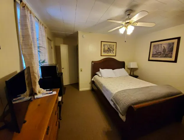 Lakewood Lodge hotel detail image 3