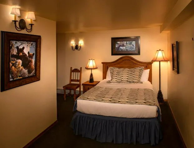 Alpine Village Suites hotel detail image 4