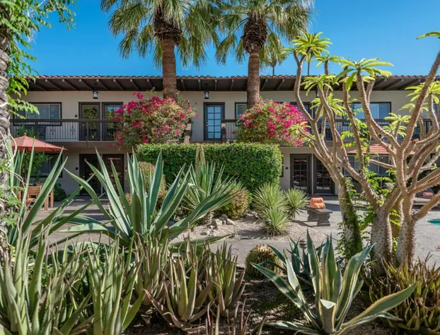 Santiago Resort - Palm Springs Premier Gay Men’s Resort hotel detail image 3