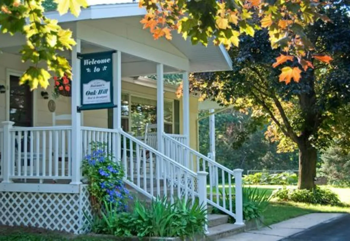 Oak Hill Bed & Breakfast hotel hero