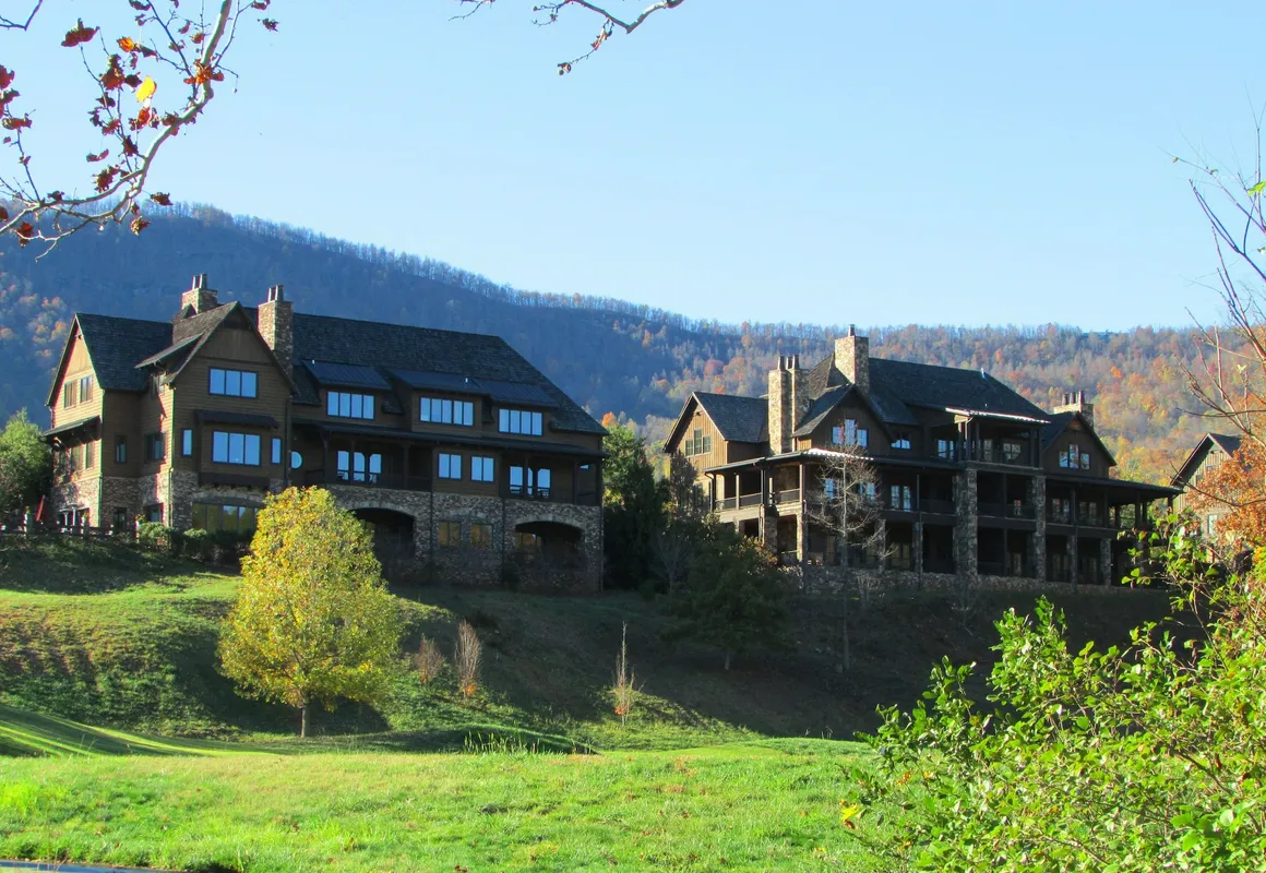 Bright's Creek Lodge hotel hero