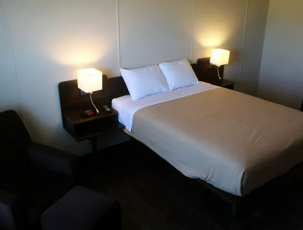 Shale Lodge Three Rivers hotel detail image 4