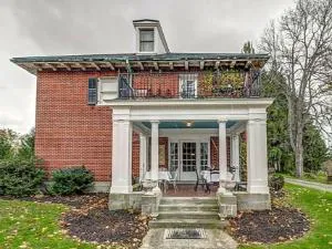 Clonmel Castle hotel detail image 1