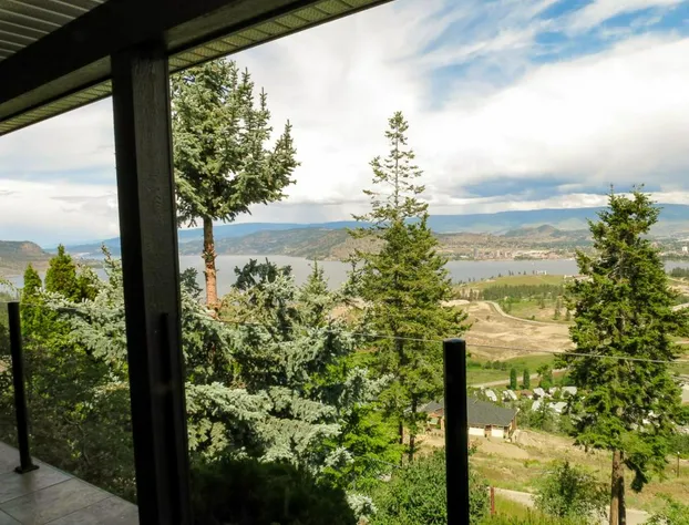 A View of the Lake Bed & Breakfast hotel detail image 2