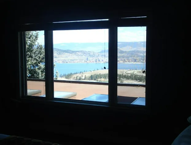 A View of the Lake Bed & Breakfast hotel detail image 1