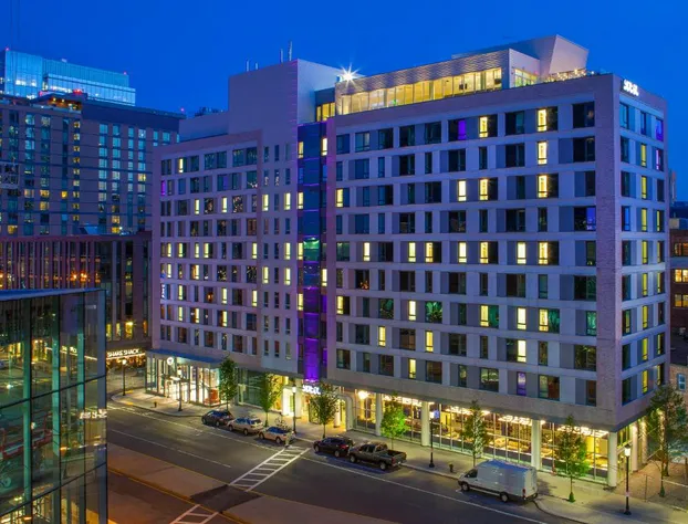 YOTEL Boston hotel detail image 4