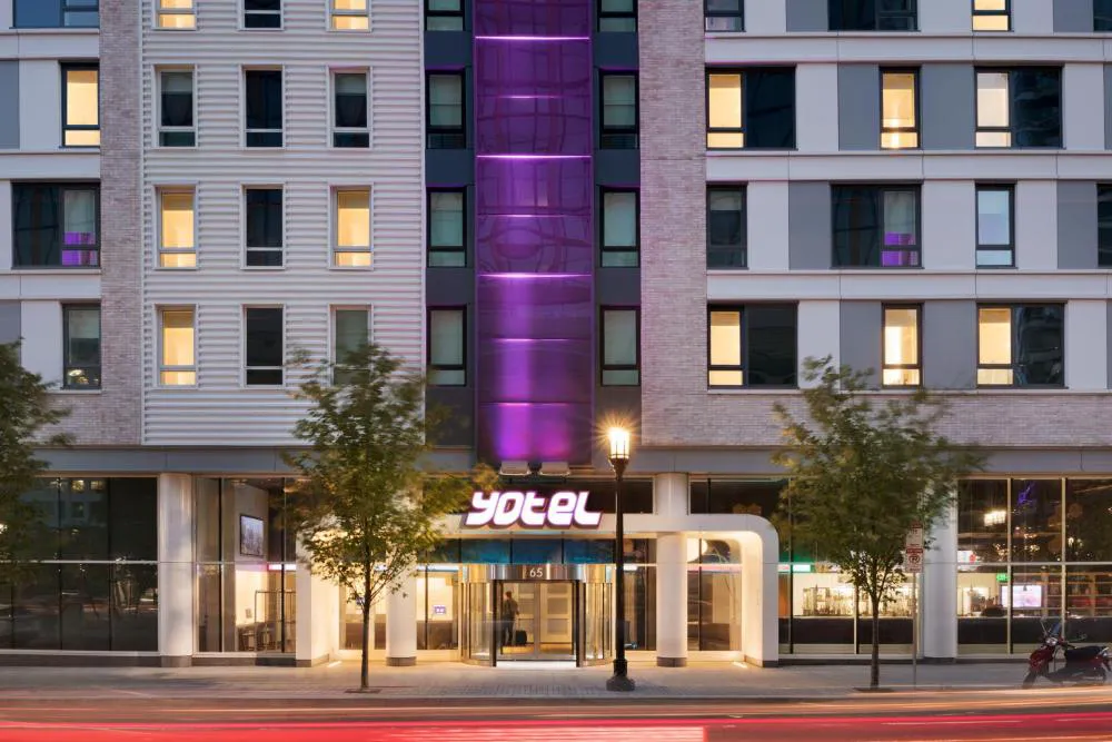 YOTEL Boston hotel hero