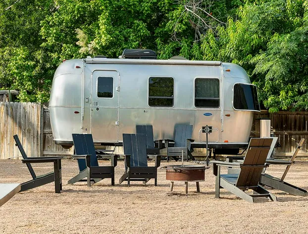 Camp Comfort hotel detail image 2