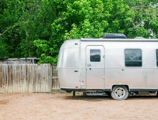 Camp Comfort hotel detail image 3