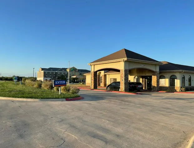 Sunbridge Inn and Suites hotel detail image 4