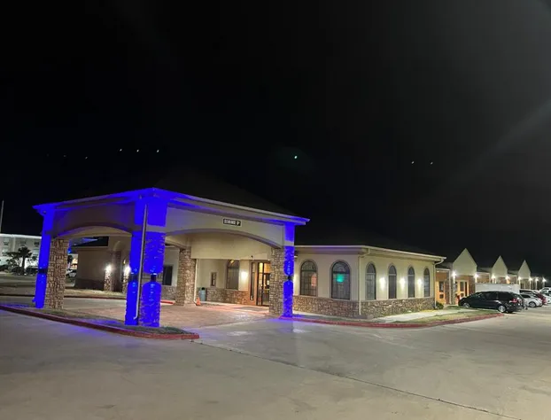 Sunbridge Inn and Suites hotel detail image 1