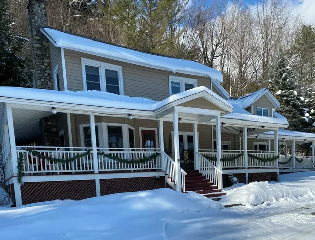 Whiteface Farm Adirondack Bed and Breakfast hotel detail image 1