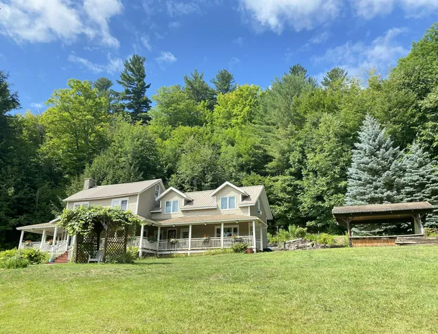 Whiteface Farm Adirondack Bed and Breakfast hotel detail image 2