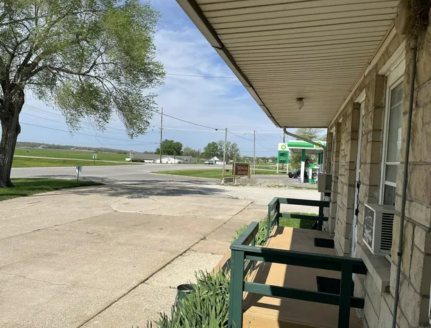 Sudbury Court Motel and RV Park hotel detail image 1