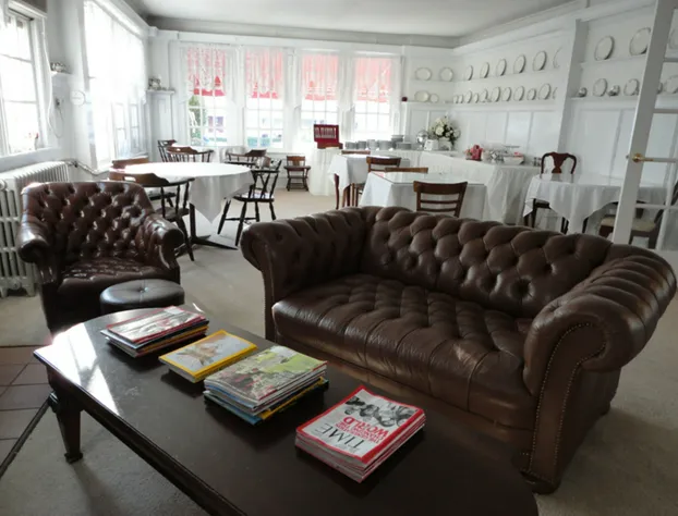 Plymouth Inn hotel detail image 2