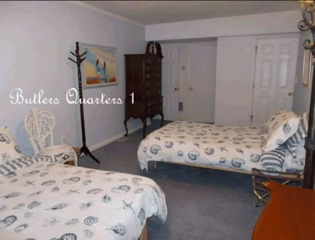 Plymouth Inn hotel detail image 4