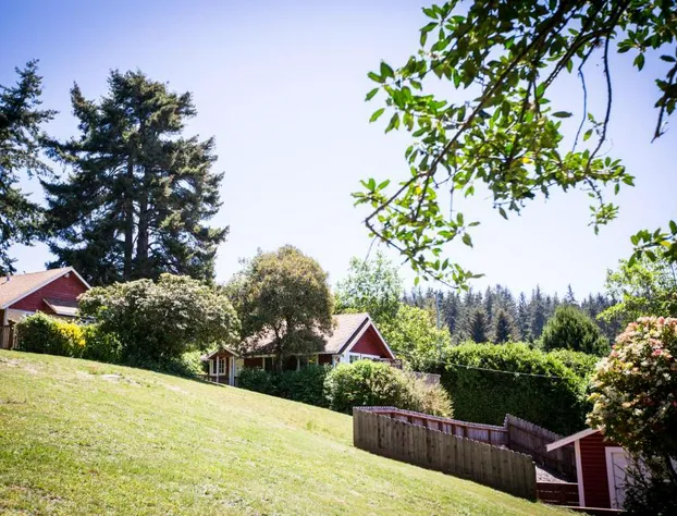 View Crest Lodge hotel detail image 2