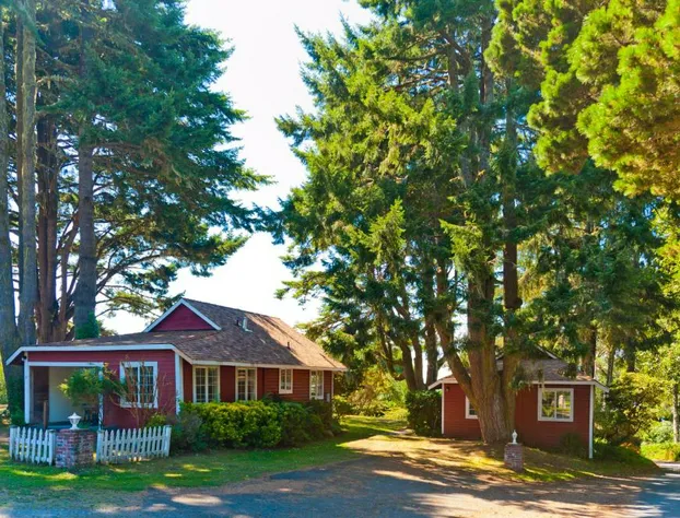 View Crest Lodge hotel detail image 3