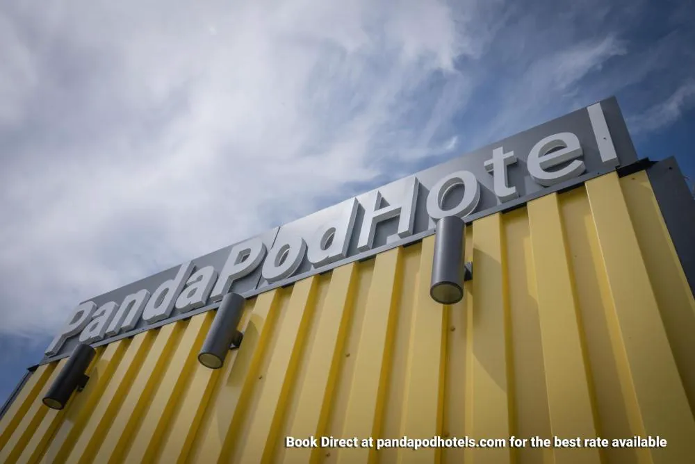 Panda Pod Hotel hotel hero