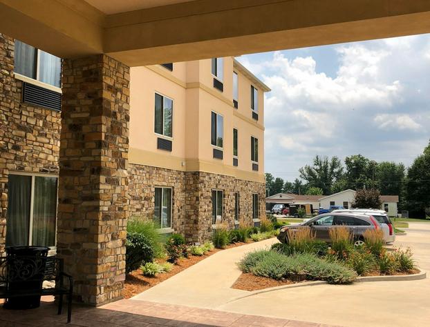 Country View Inn & Suites hotel detail image 2