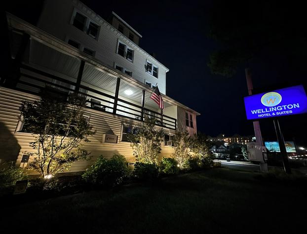 The Wellington Hotel & Suites Oceanblock hotel detail image 1