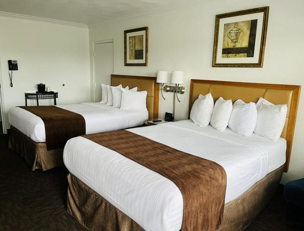 The Pines Country Inn hotel detail image 2