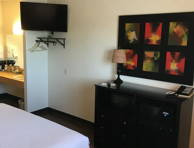 The Galley Hotel Bar and Grill hotel detail image 3