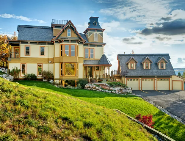 The Victorian Luxury BandB hotel detail image 3