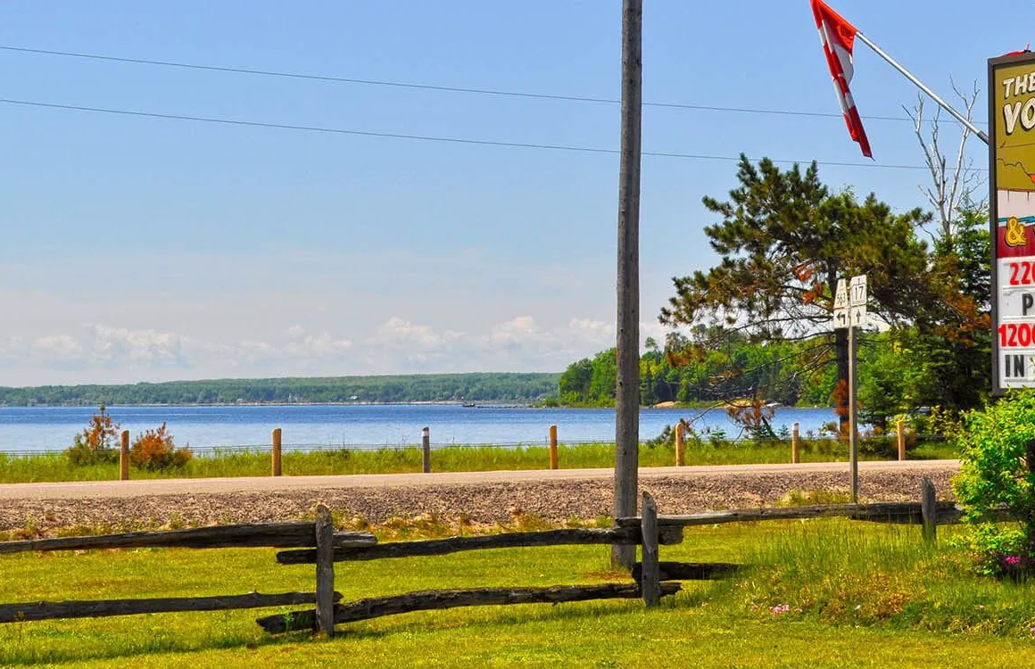 The Voyageurs' Lodge hotel hero