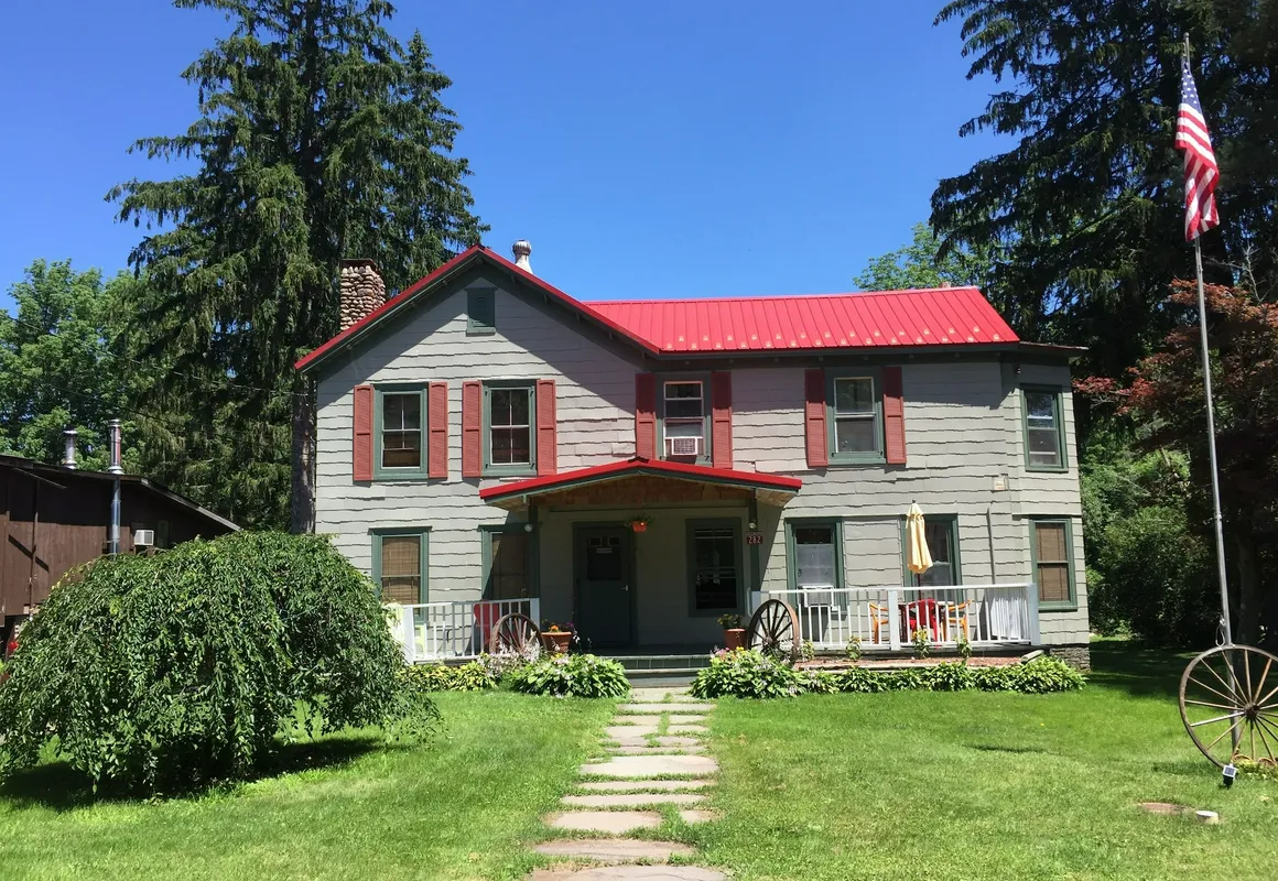 The Wheelhouse Inn hotel hero