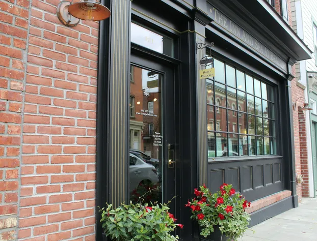 The Dutchess Inn and Spa at Beacon hotel detail image 3