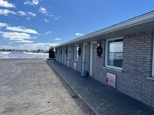Earlton Motel hotel detail image 1