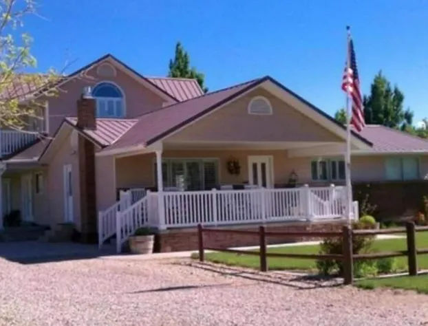 Bryce Canyon Livery Bed & Breakfast hotel detail image 1