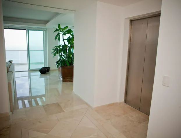 Shangri La Penthouses by Cheap Getaway hotel detail image 1