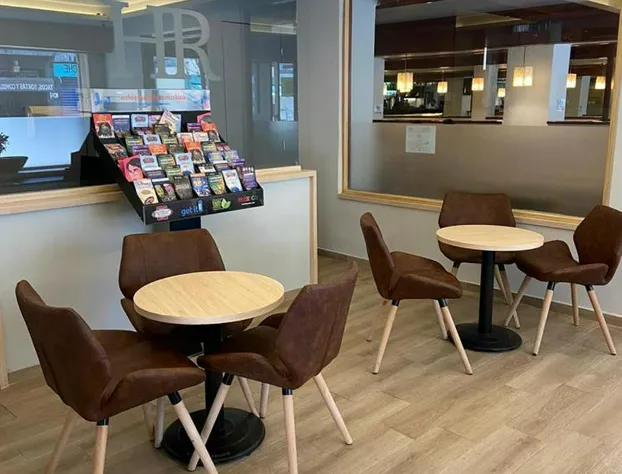 Hotel Roble hotel detail image 4