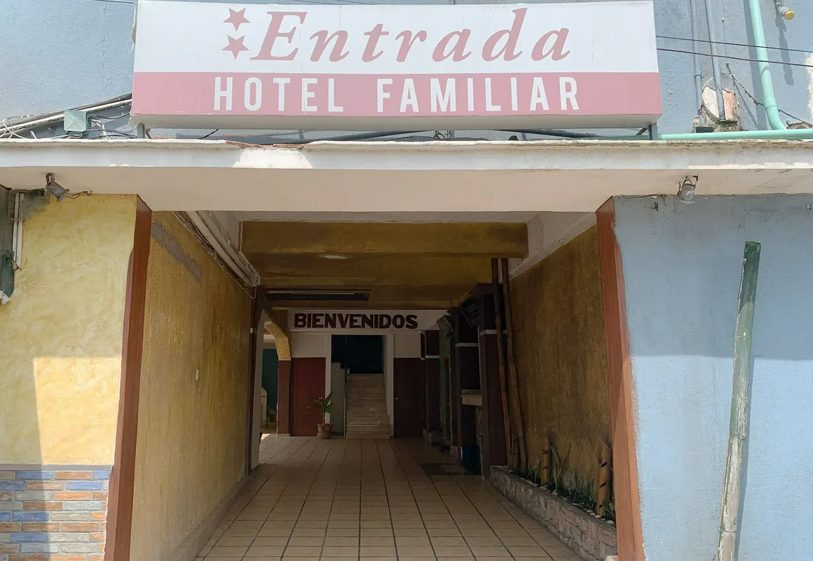 Hotel Papagayo hotel hero