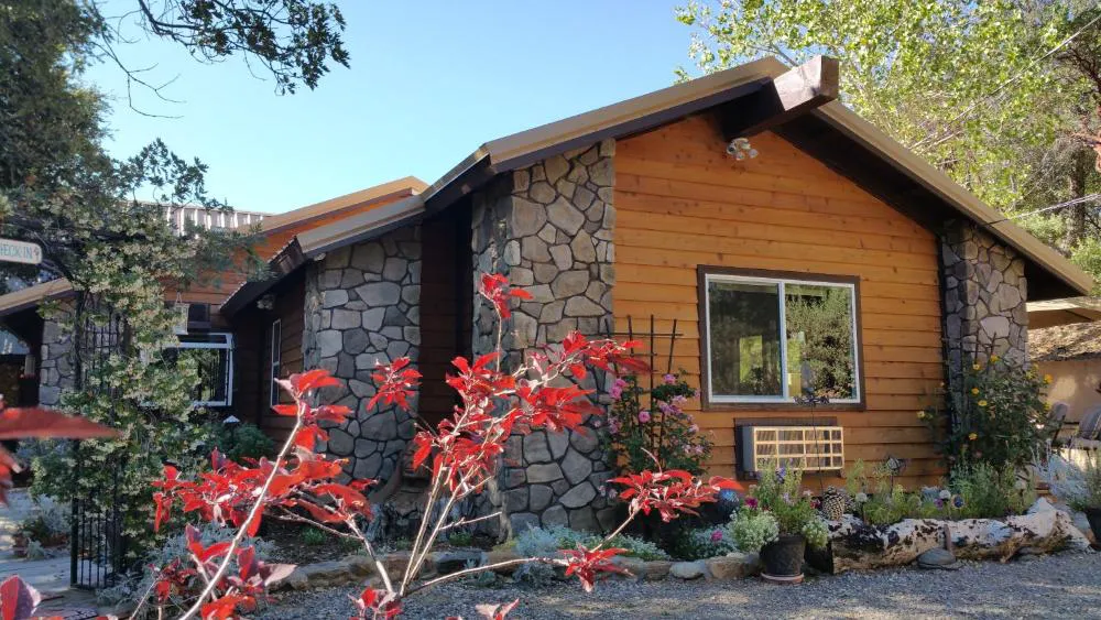 Wikiup Bed & Breakfast hotel hero