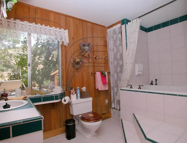 Wikiup Bed & Breakfast hotel detail image 4