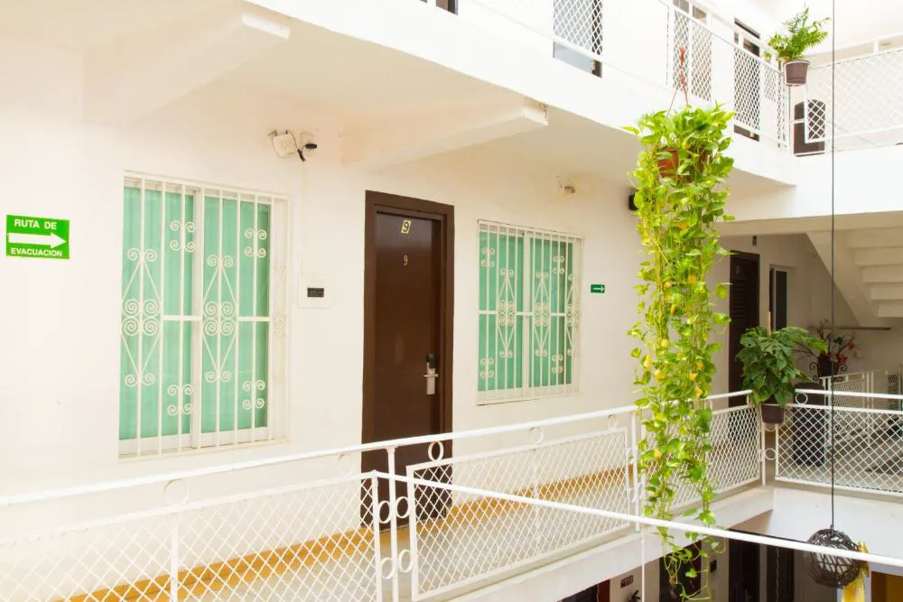 Hotel Acapulco hotel hero