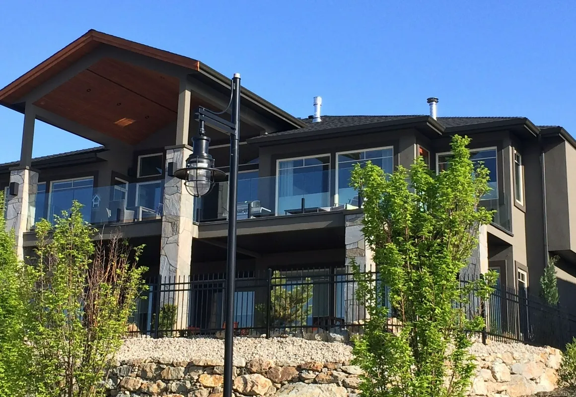 Hilltop Escape Bed & Breakfast hotel hero