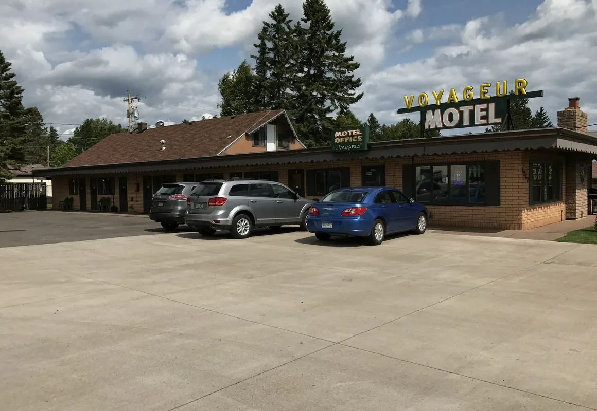 Voyageur Motel hotel hero