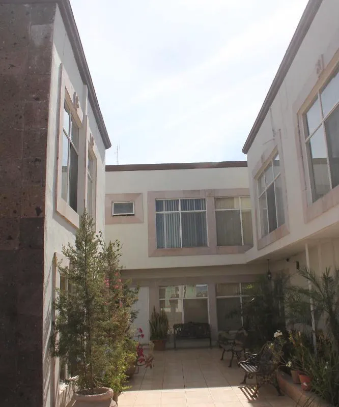 Hotel Rincón Real Suites hotel hero