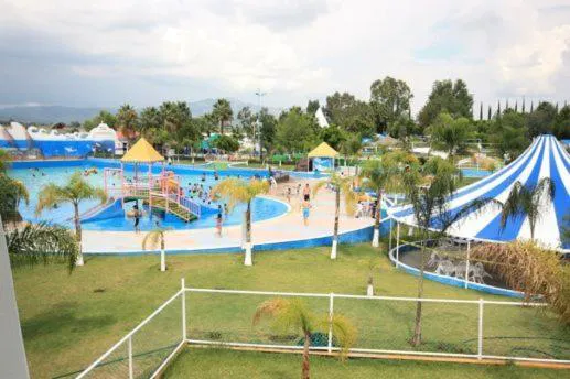 Hotel Splash Inn hotel detail image 1